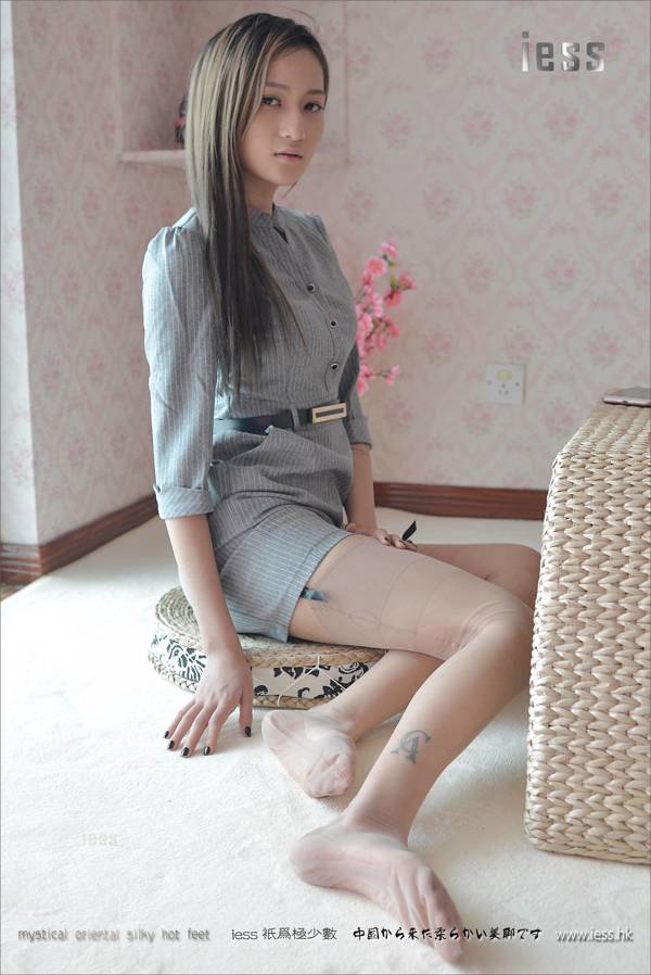Silk Foot Bento 107 Xiaoxiao "Calze di nylon non elastiche" [IESS Weird Interesting]