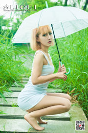 [丽柜Ligui] Network Beauty Model Xiao Shuang "Andando na Chuva"