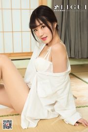 Model Anna "Kamar Mandi Kemeja Putih dan Kaki Sutra" [丽 柜 LIGUI]